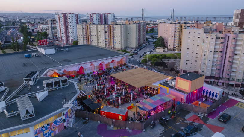 Die Dachterrasse des IDB Lissabon